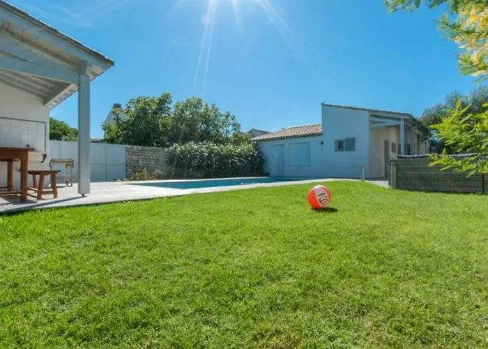 Maison Familiale Calme Avec Piscine Securisee - Fr-1-835-32 Villa