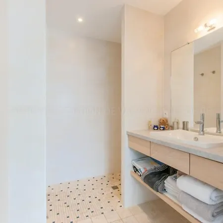 Maison Familiale Calme Avec Piscine Securisee - Fr-1-835-32 Sainte-Marie-de-Ré