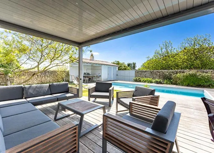 Maison Familiale Calme Avec Piscine Securisee - Fr-1-835-32 *