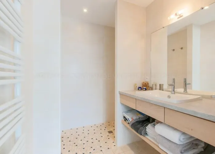 Maison Familiale Calme Avec Piscine Securisee - Fr-1-835-32 圣马丹德雷